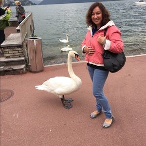 Meet your Posher, Rena